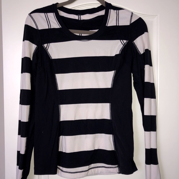 Lululemon long sleeve shirt - Picture 1 of 6